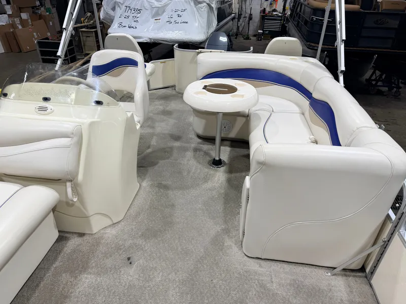 Slide: The Image of Sweetwater 2386 F Pontoon & 90HP Yamaha 4-Stroke EFI - $15,995 2006 - 5