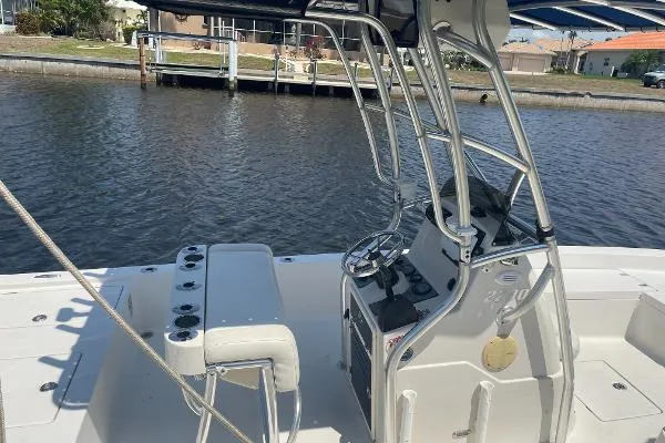 Slide: The Image of Pathfinder 2200 Center Console 2008 - 2