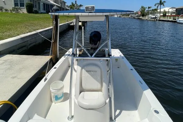 Slide: The Image of Pathfinder 2200 Center Console 2008 - 6