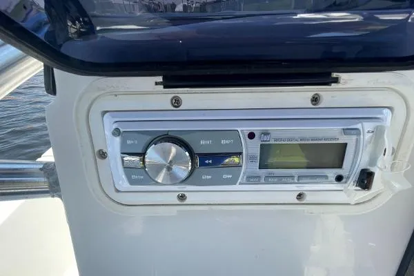 Slide: The Image of Pathfinder 2200 Center Console 2008 - 9