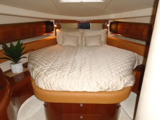 Slide: The Image of 2005 Sea Ray 500 Sundancer - Image 25 - 25