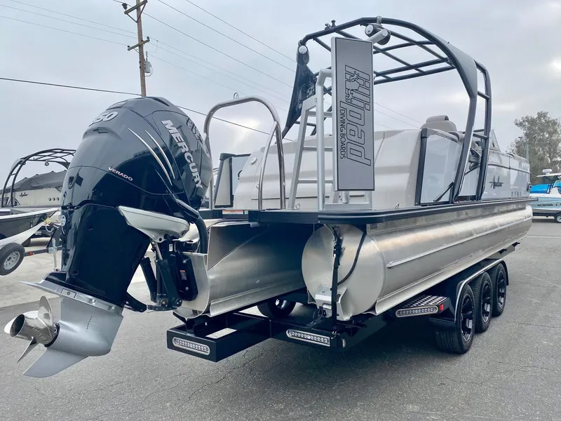 Slide: The Image of Avalon Catalina Platinum Elite Windshield 27' w/ 350HP Mercury Verado! 2021 - 3