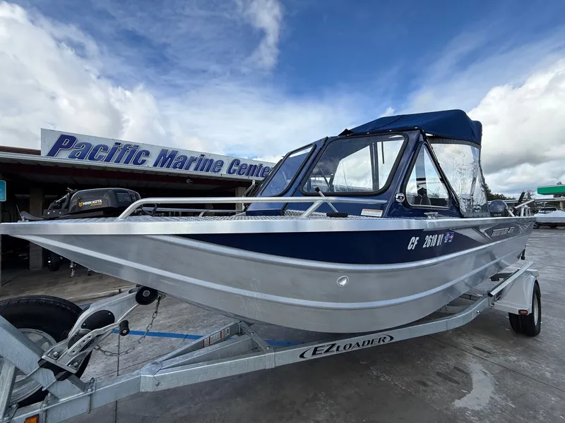 Slide: The Image of Thunder Jet 205 Rush w/ Yamaha 105HP Jet & 9.9HP Kicker 2020 - 11