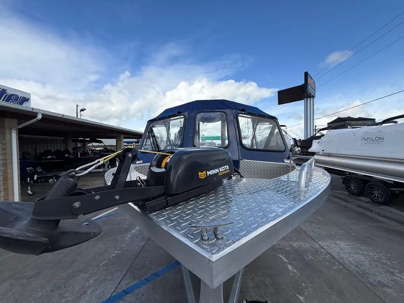 Slide: The Image of Thunder Jet 205 Rush w/ Yamaha 105HP Jet & 9.9HP Kicker 2020 - 12