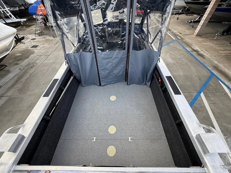 Slide: The Image of Thunder Jet 205 Rush w/ Yamaha 105HP Jet & 9.9HP Kicker 2020 - 15