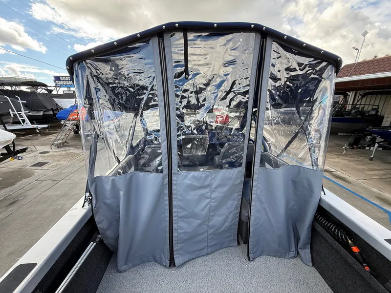 Slide: The Image of Thunder Jet 205 Rush w/ Yamaha 105HP Jet & 9.9HP Kicker 2020 - 16