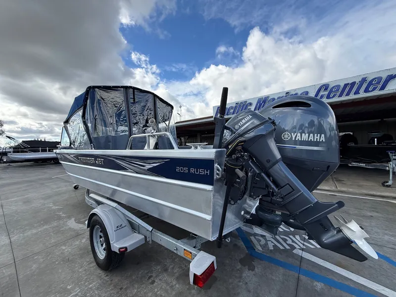 Slide: The Image of Thunder Jet 205 Rush w/ Yamaha 105HP Jet & 9.9HP Kicker 2020 - 3