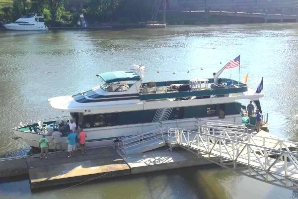 Slide: The Image of Monticello 70 X16 River Yacht 1997 - 0