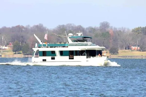 Slide: The Image of Monticello 70 X16 River Yacht 1997 - 1