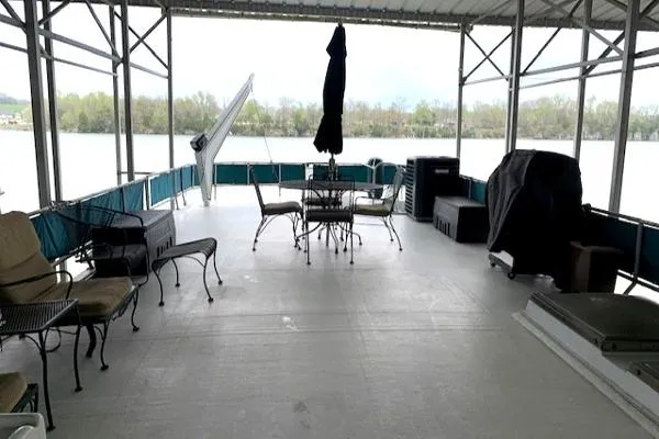Slide: The Image of Monticello 70 X16 River Yacht 1997 - 10