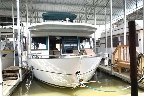 Slide: The Image of Monticello 70 X16 River Yacht 1997 - 3