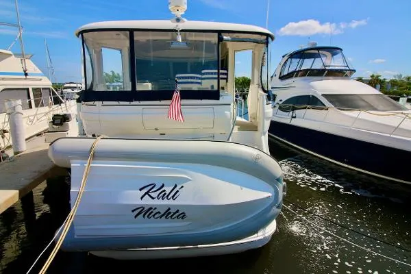 Slide: The Image of Sea Ray 390 Motor Yacht 2003 - 7