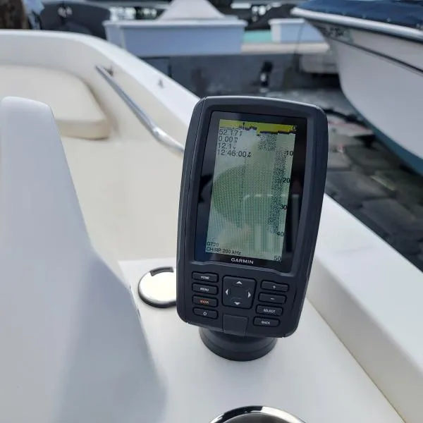 Slide: The Image of Boston Whaler 160 Super Sport 2021 - 11