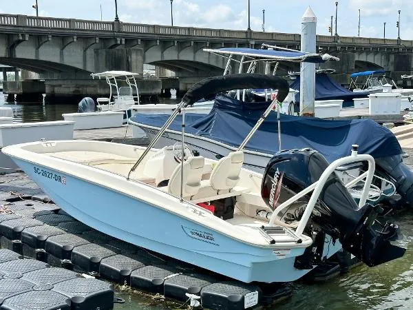 Slide: The Image of Boston Whaler 160 Super Sport 2021 - 2