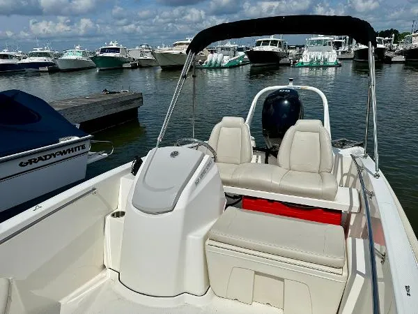 Slide: The Image of Boston Whaler 160 Super Sport 2021 - 6