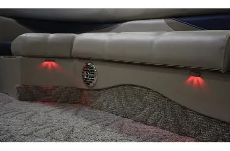 Slide: The Image of South Bay 700 Series 722CR 2011 - 15