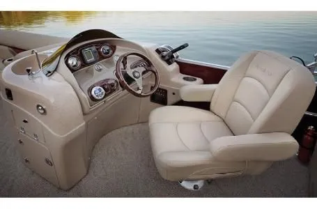 Slide: The Image of South Bay 700 Series 722CR 2011 - 8