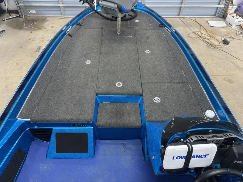 Slide: The Image of Legend Alpha 211 Dcx 2015 - 10