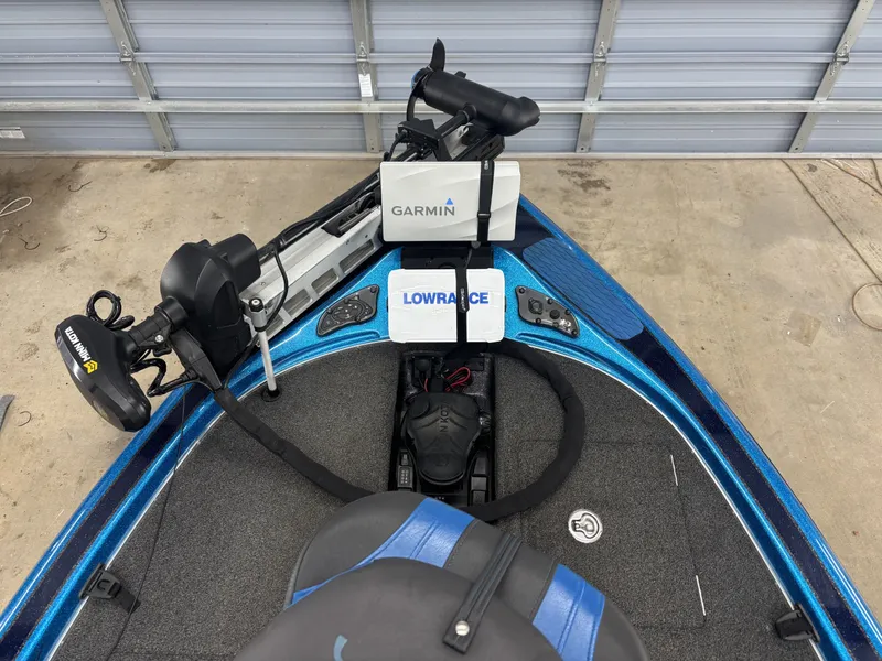 Slide: The Image of Legend Alpha 211 Dcx 2015 - 15