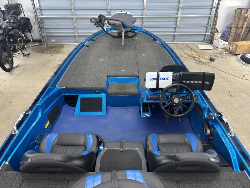 Slide: The Image of Legend Alpha 211 Dcx 2015 - 9