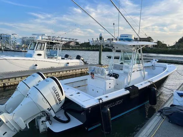 Slide: The Image of Regulator Marine 26 Center Console 2003 - 1