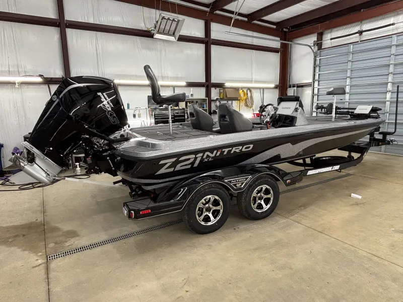 Slide: The Image of Nitro Z Series Z21 XL Pro 2026 - 11