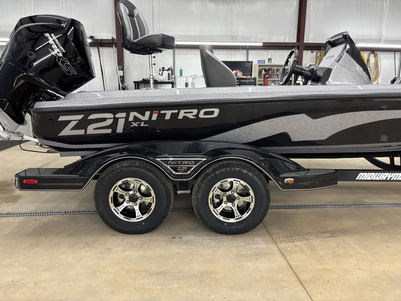 Slide: The Image of Nitro Z Series Z21 XL Pro 2026 - 13