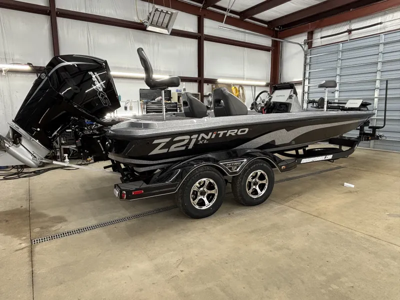 Slide: The Image of Nitro Z Series Z21 XL Pro 2026 - 3