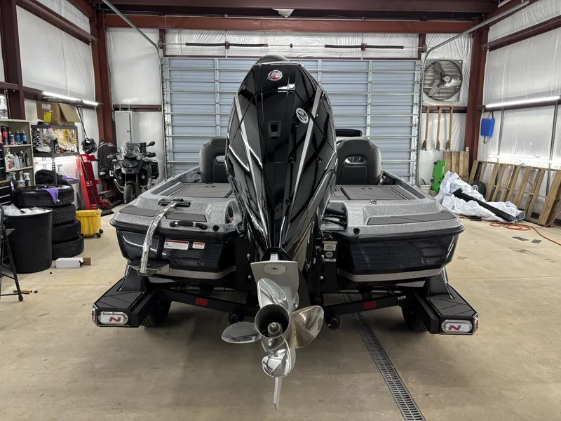 Slide: The Image of Nitro Z Series Z21 XL Pro 2026 - 6