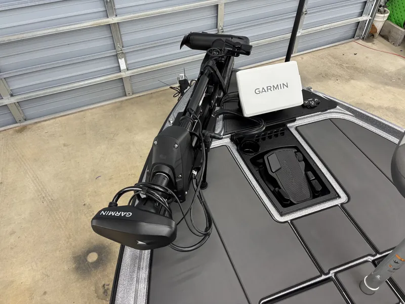 Slide: The Image of Nitro Z Series Z21 XL Pro 2026 - 8