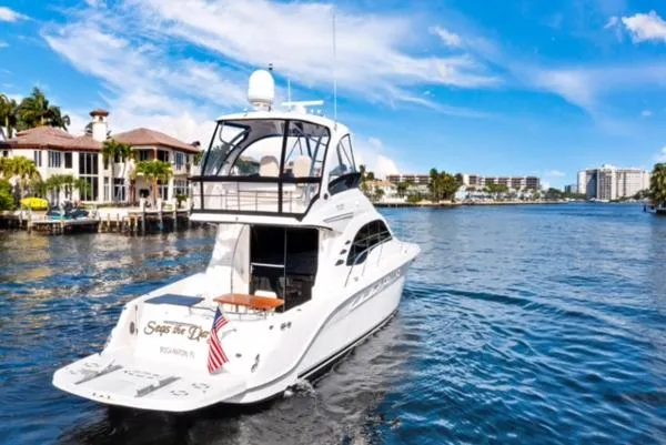 Slide: The Image of Sea Ray 520 Sedan Bridge 2013 - 3