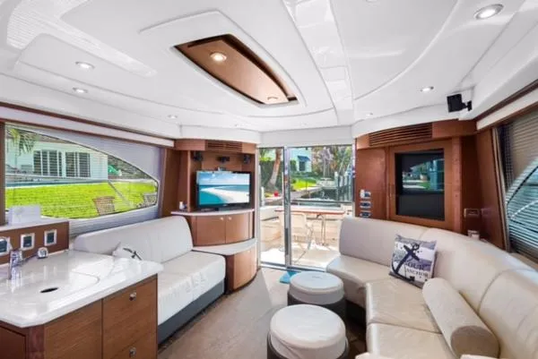 Slide: The Image of Sea Ray 520 Sedan Bridge 2013 - 9