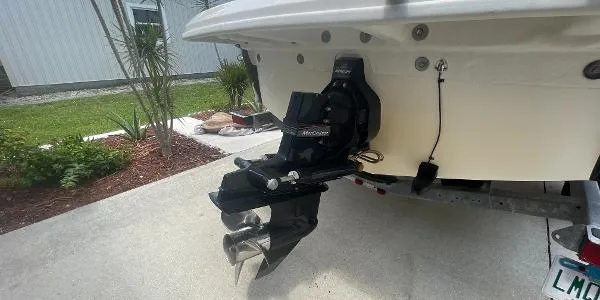 Slide: The Image of Sea Ray 190 Sport 2015 - 4