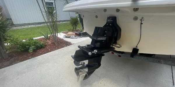 Slide: The Image of Sea Ray 190 Sport 2015 - 5