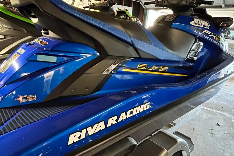 Slide: The Image of 2017 Yamaha WaveRunner FX Cruiser SVHO in blue with Riva Racing decals. - 10