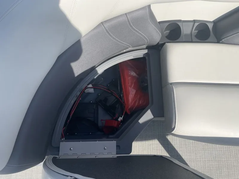 Slide: The Image of Sylvan 820 PF Mirage 2023 - 10