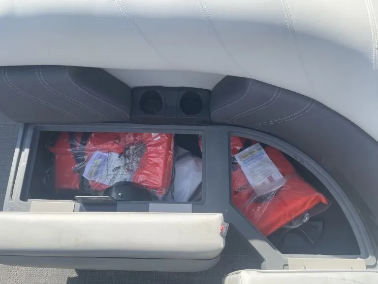 Slide: The Image of Sylvan 820 PF Mirage 2023 - 12