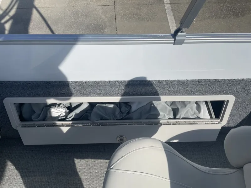 Slide: The Image of Sylvan 820 PF Mirage 2023 - 17