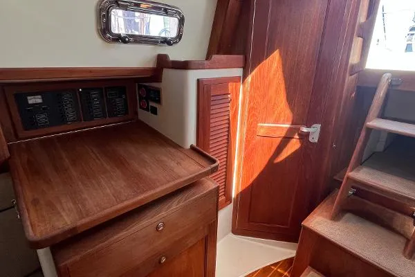 Slide: The Image of Pacific Seacraft 31 2005 - 10