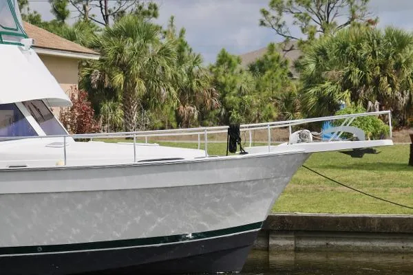 Slide: The Image of Mainship 430 Trawler 2001 - 1