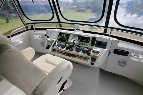 Slide: The Image of Mainship 430 Trawler 2001 - 6