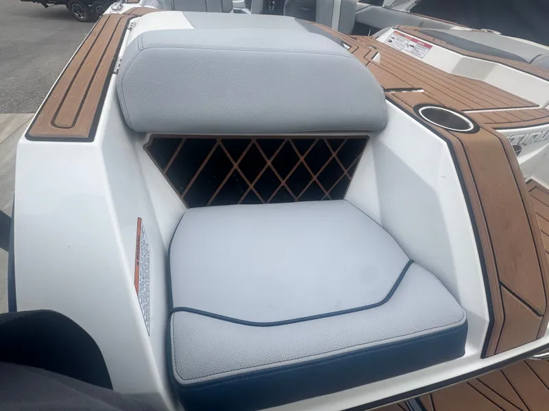 Slide: The Image of Nautique Super Air Nautique GS22 2020 - 11