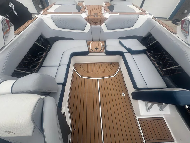 Slide: The Image of Nautique Super Air Nautique GS22 2020 - 5