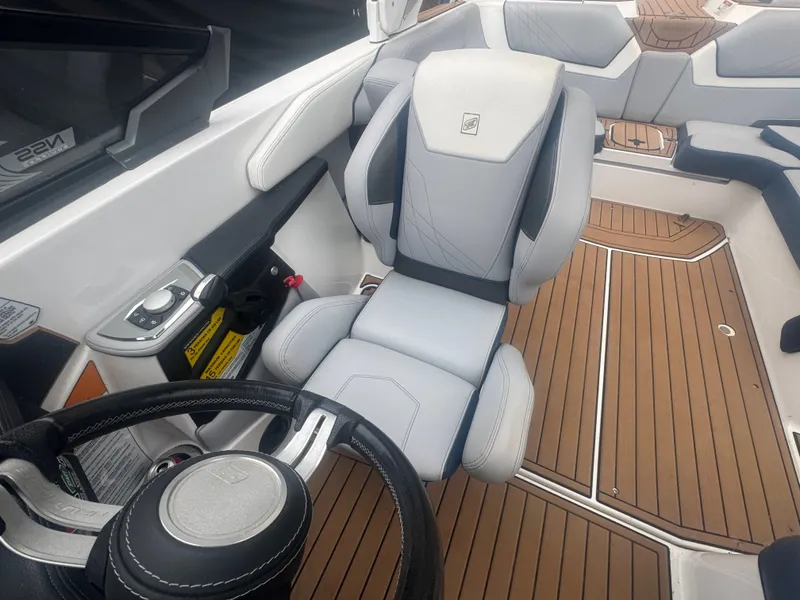 Slide: The Image of Nautique Super Air Nautique GS22 2020 - 6