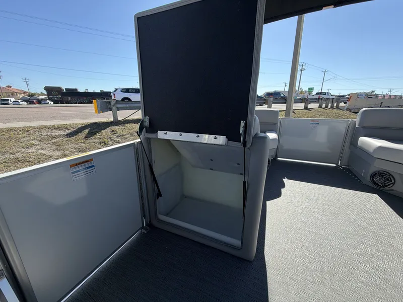 Slide: The Image of Sweetwater 2286 SBX 2026 - 19