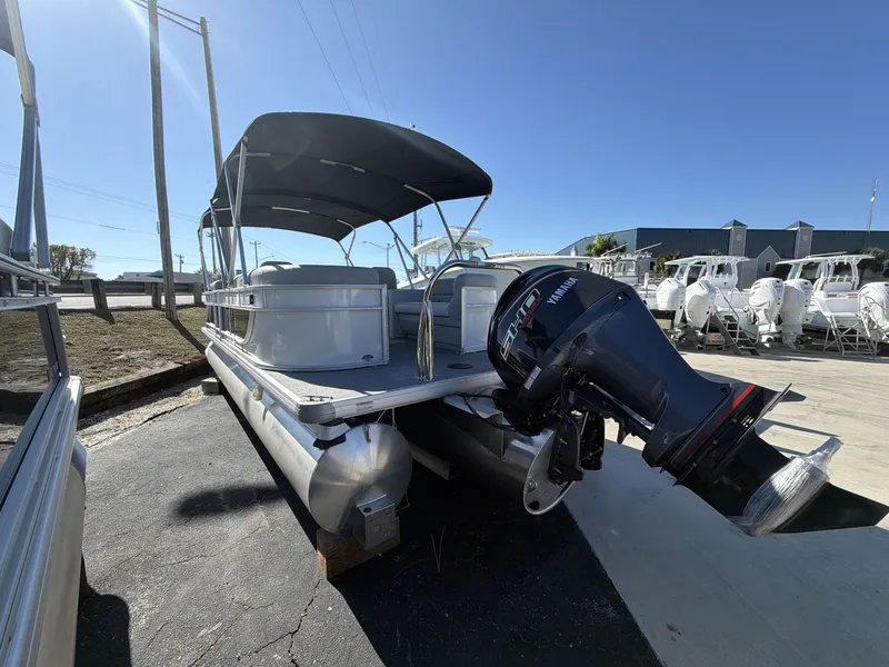 Slide: The Image of Sweetwater 2286 SBX 2026 - 7