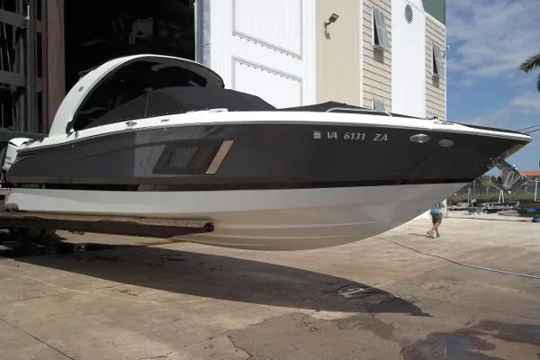 Slide: The Image of Four Winns 290 Horizon 2020 - 0