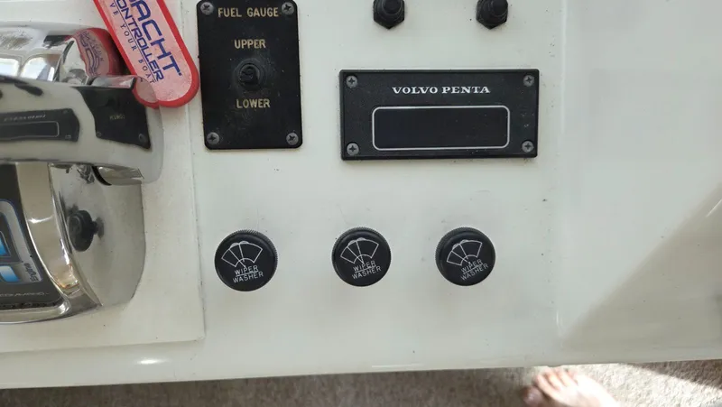 Slide: The Image of Navigator 5300 1998 - 50