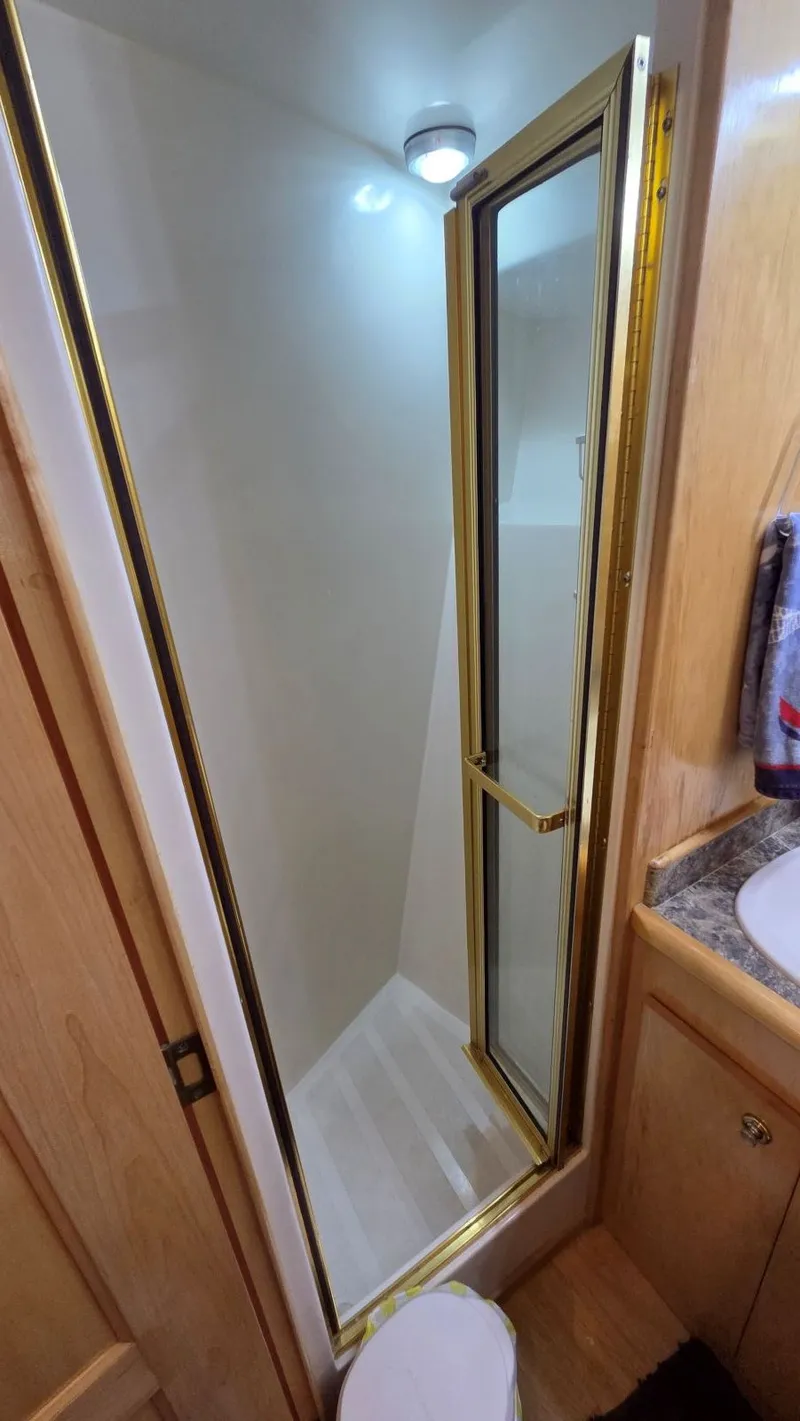 Slide: The Image of Navigator 5300 1998 - 73