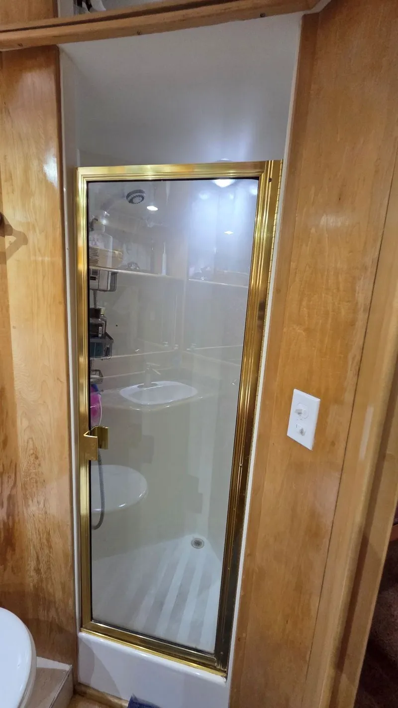 Slide: The Image of Navigator 5300 1998 - 80